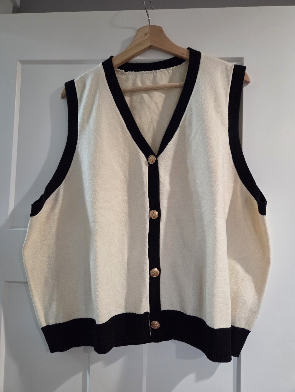 Sleeveless Sweater Vest